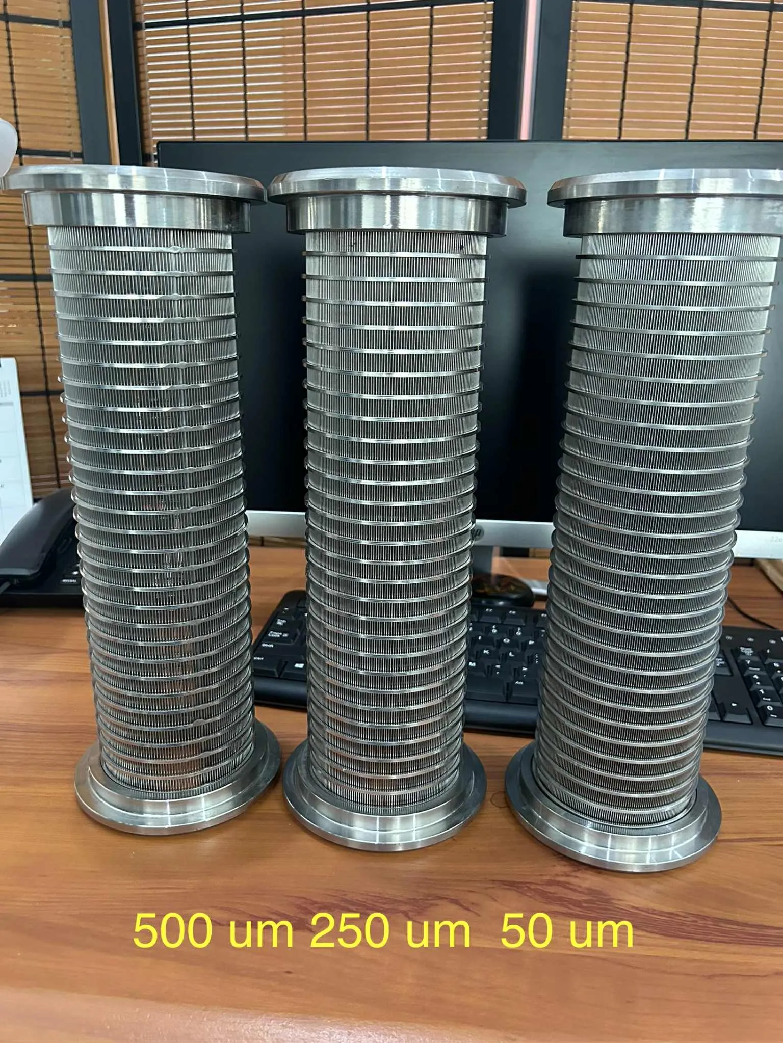 Wedge wire filter elements
